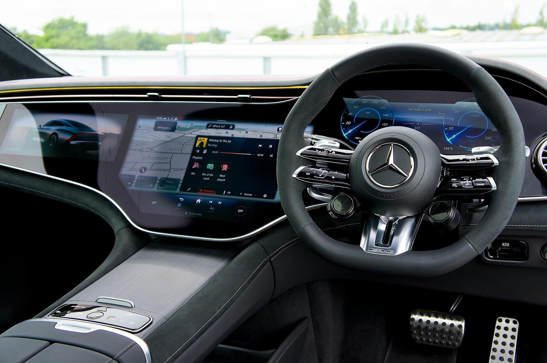 메르세데스-벤츠 EQS