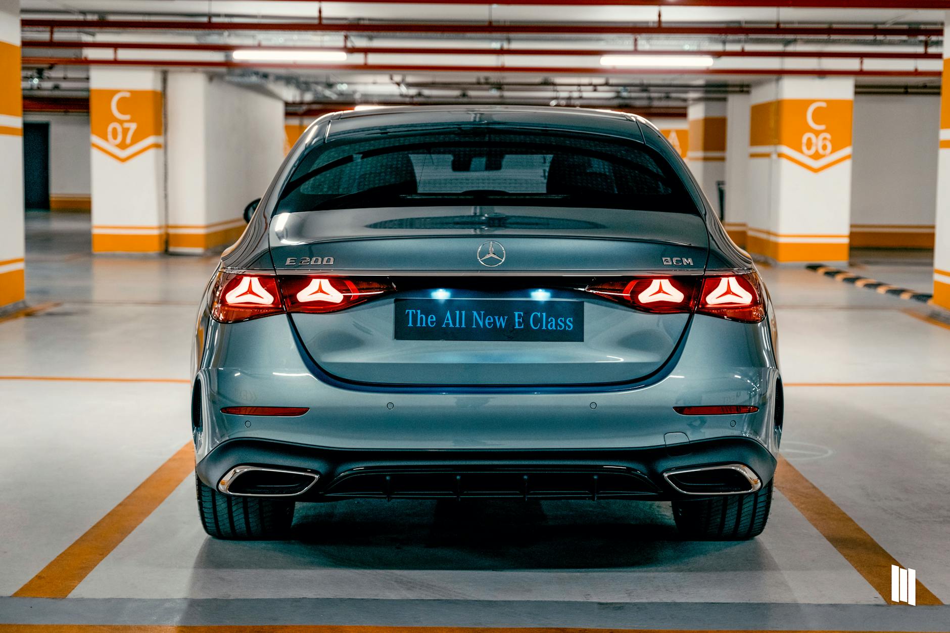 메르세데스-벤츠 EQA